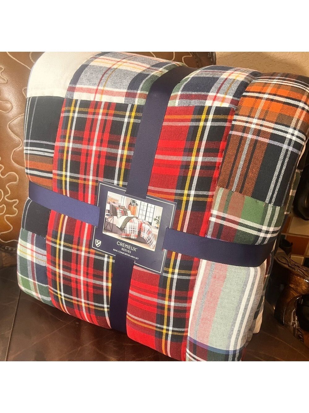 NWT $259 Cremieux – Reeves King Comforter Mini Set